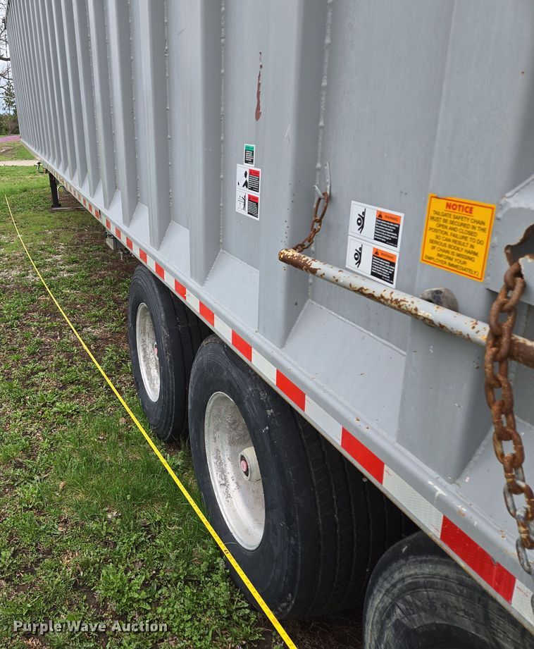 image for item DP6704 2021 Peerless SW0/53102 walking floor trailer