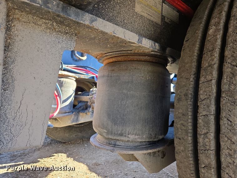 image for item DS3630 2017 Trail King TK110HDG-533 lowboy equipment trailer