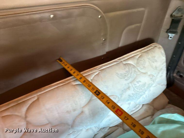 image for item DS3631 2014 Peterbilt 367 semi truck