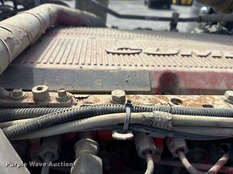 image for item DS3631 2014 Peterbilt 367 semi truck