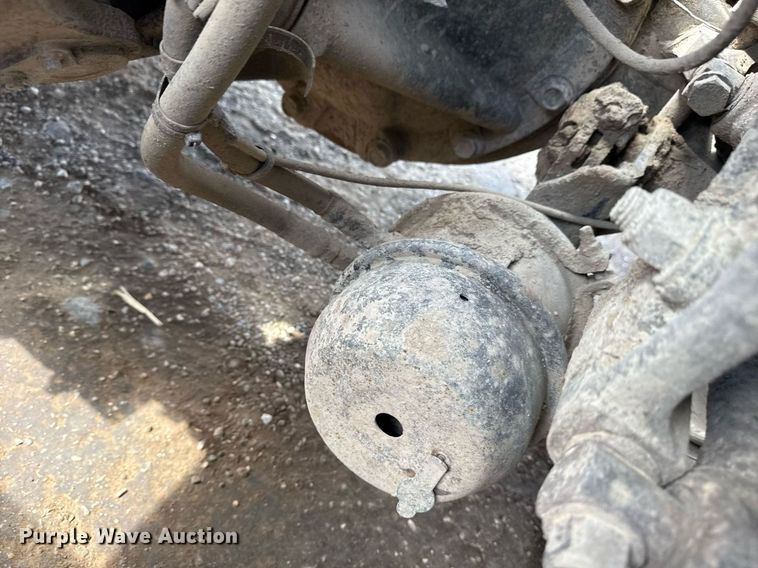 image for item DS3631 2014 Peterbilt 367 semi truck