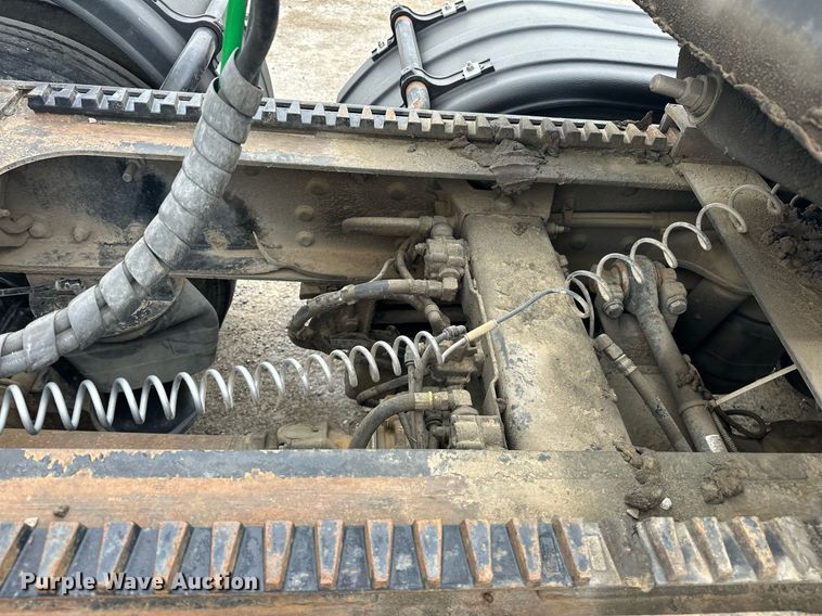 image for item DS3632 2014 Peterbilt 367 semi truck