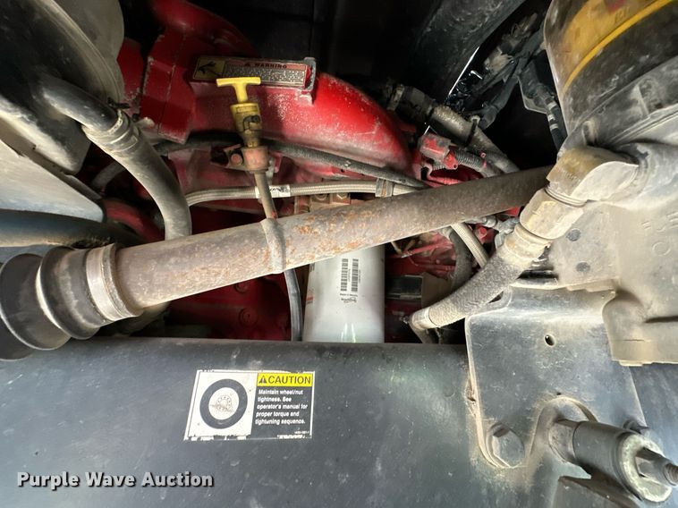 image for item DS3632 2014 Peterbilt 367 semi truck