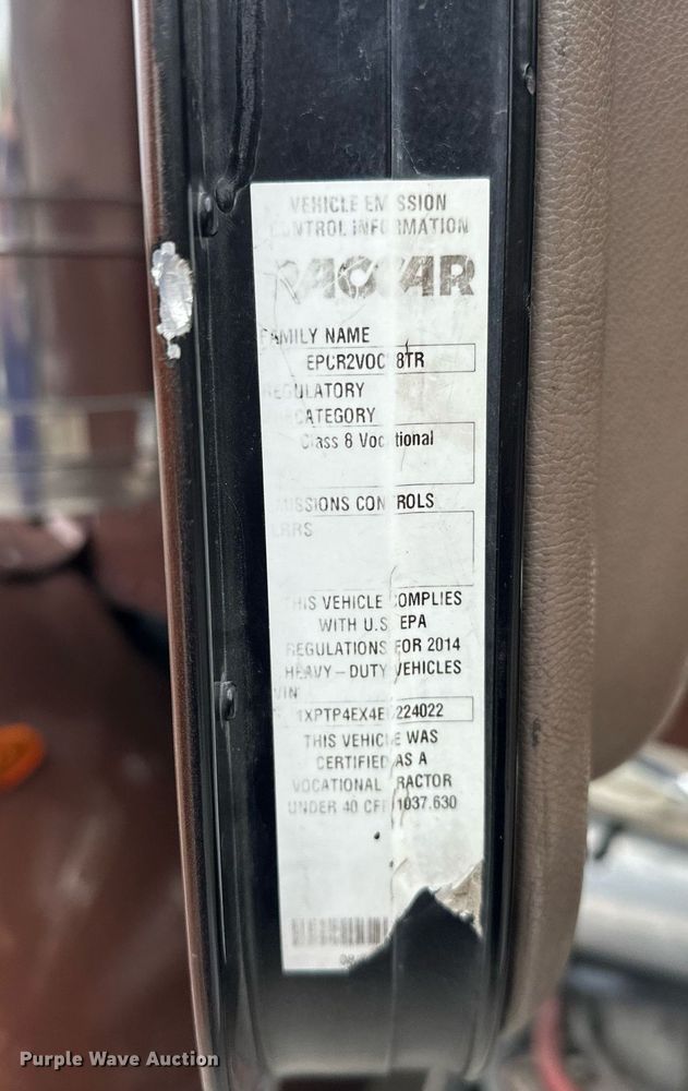 image for item DS3632 2014 Peterbilt 367 semi truck