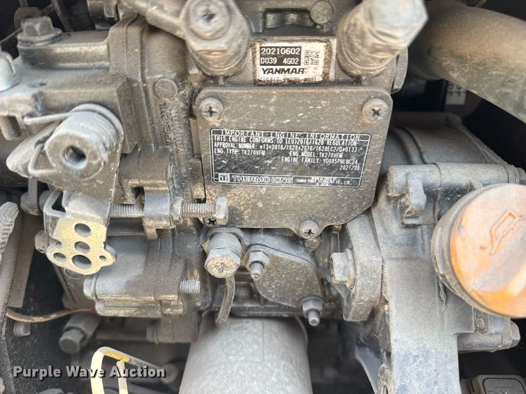 image for item DS3633 2022 Peterbilt 389 semi truck