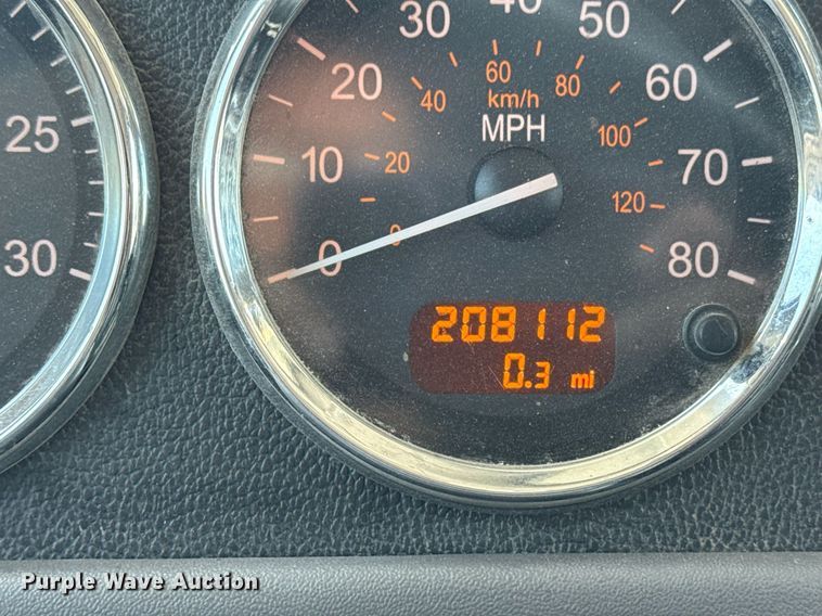 image for item DS3633 2022 Peterbilt 389 semi truck