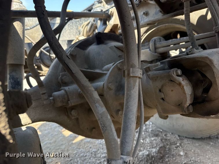 image for item DS3633 2022 Peterbilt 389 semi truck