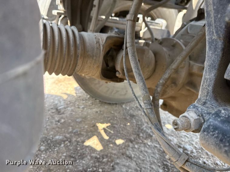 image for item DS3633 2022 Peterbilt 389 semi truck