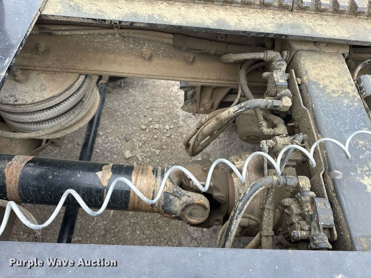 image for item DS3634 2022 Peterbilt 389 semi truck