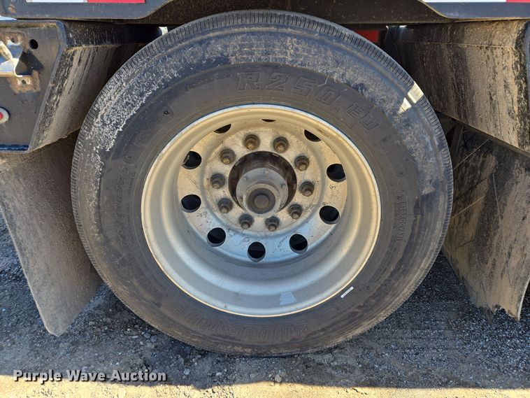 image for item DS3638 2022 Trail King TKFA1 flip axle