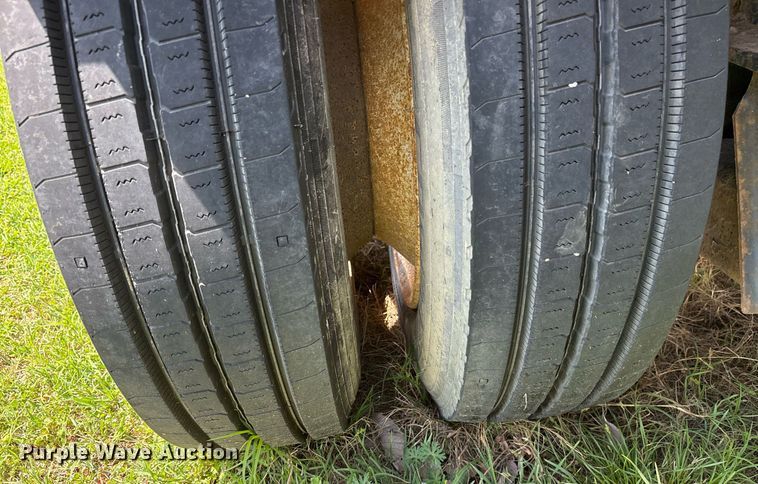 image for item DS3692 1998 Transcraft Trailers drop deck trailer