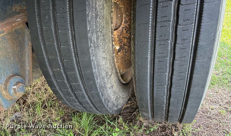 image for item DS3692 1998 Transcraft Trailers drop deck trailer