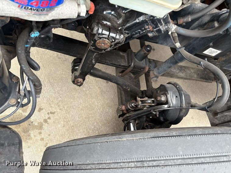 image for item DS4275 2014 Freightliner Casadia semi truck