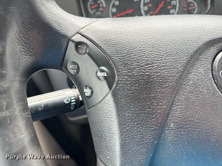 image for item DS4275 2014 Freightliner Casadia semi truck