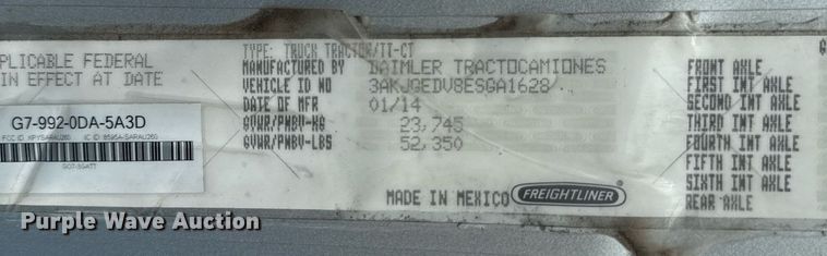 image for item DS4275 2014 Freightliner Casadia semi truck