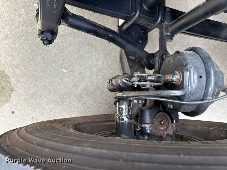 image for item DS4276 2015 Freightliner Cascadia semi truck