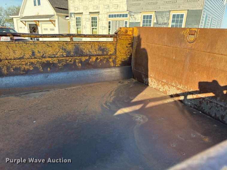 image for item DS4282 2005 International 7400 dump truck