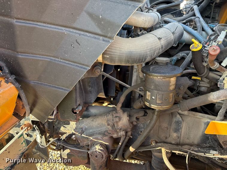 image for item DS4282 2005 International 7400 dump truck