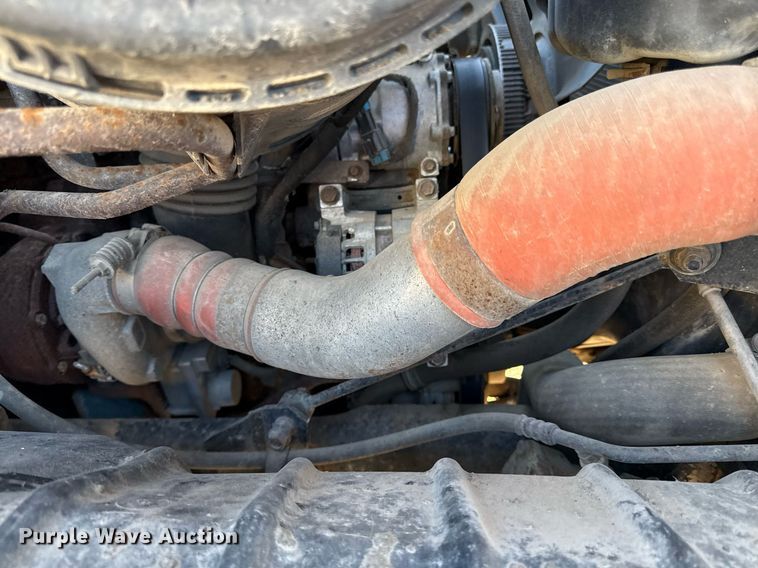 image for item DS4282 2005 International 7400 dump truck