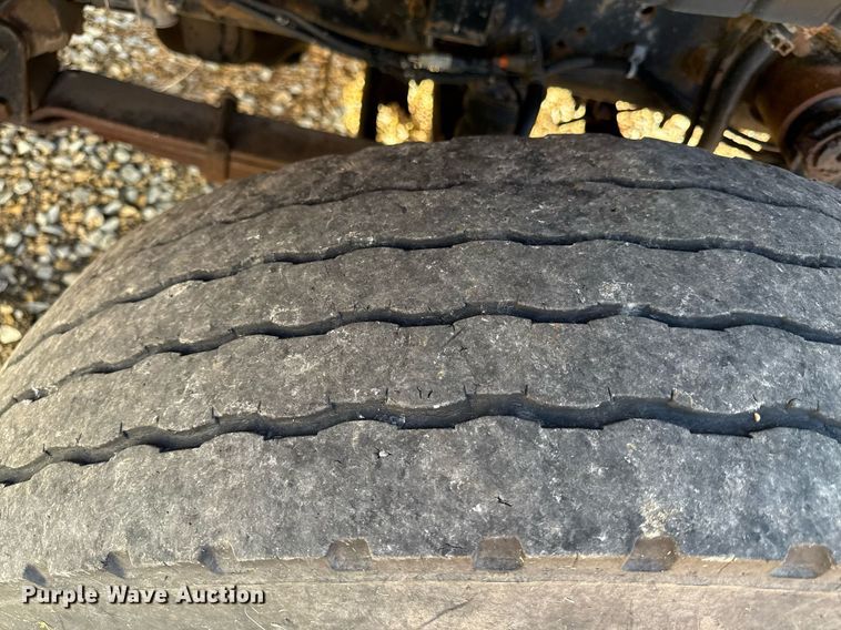 image for item DS4282 2005 International 7400 dump truck