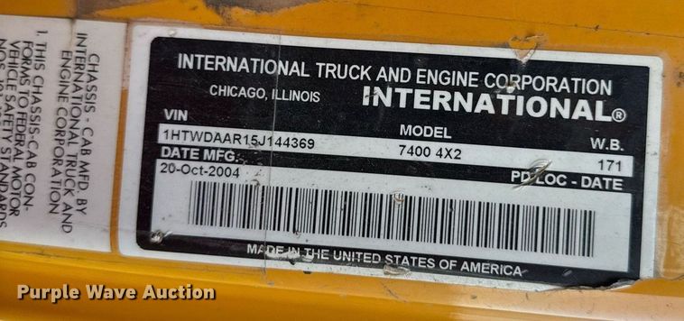 image for item DS4282 2005 International 7400 dump truck