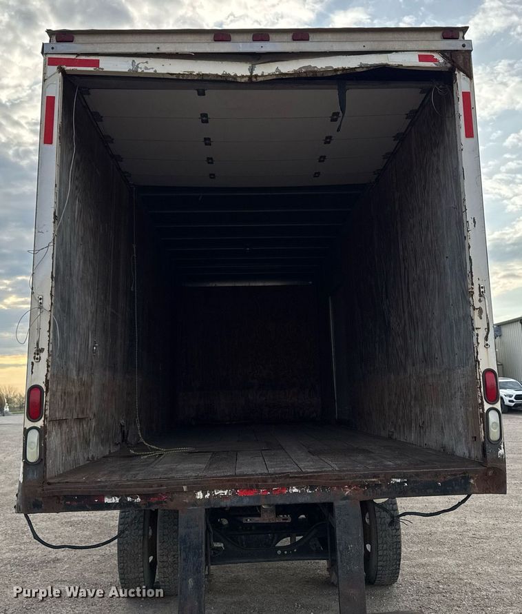 image for item DT0738 2004 Ford F650 Super Duty box truck