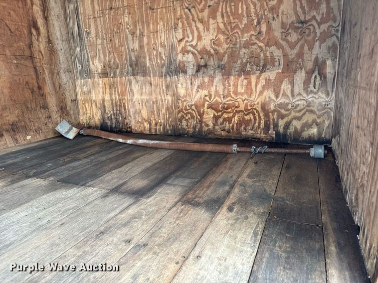 image for item DT0738 2004 Ford F650 Super Duty box truck