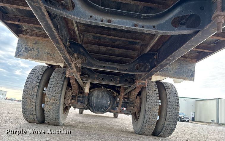 image for item DT0738 2004 Ford F650 Super Duty box truck