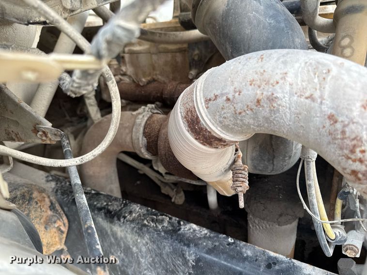 image for item DT0738 2004 Ford F650 Super Duty box truck