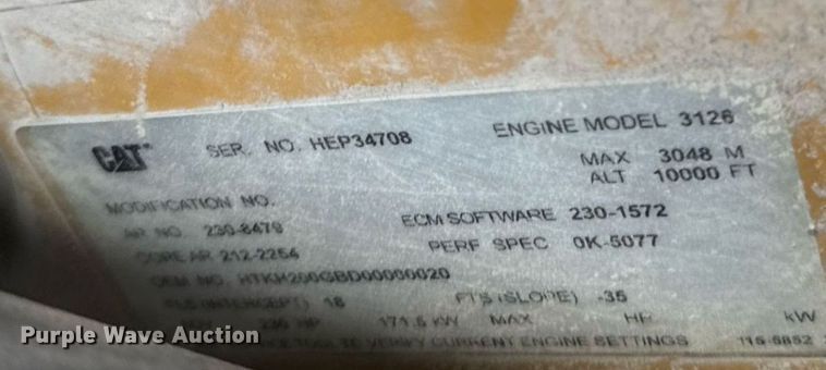 image for item DT0738 2004 Ford F650 Super Duty box truck