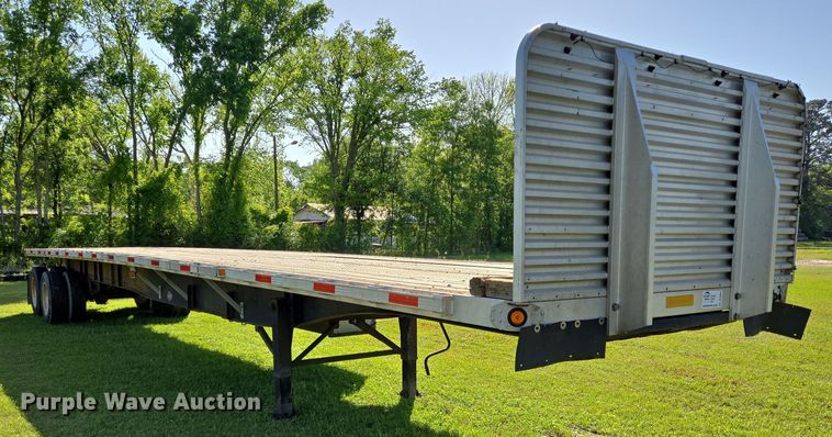 image for item DT4801 1998 Utility Trailers flatbed trailer