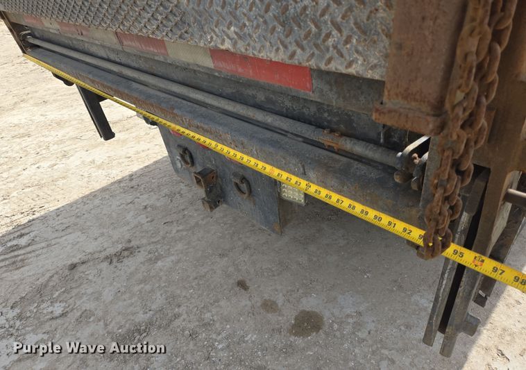 image for item DT4806 2006 Hino 268 flatbed truck