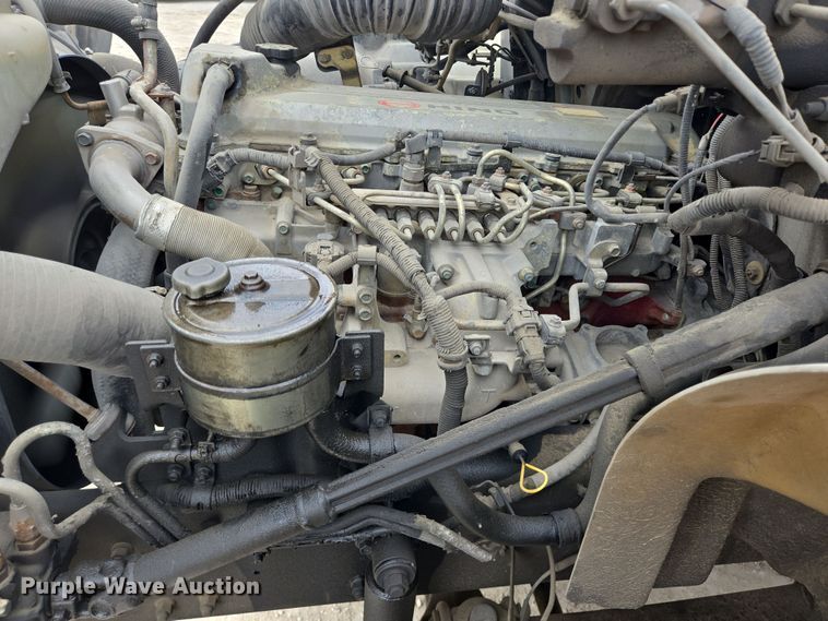 image for item DT4806 2006 Hino 268 flatbed truck