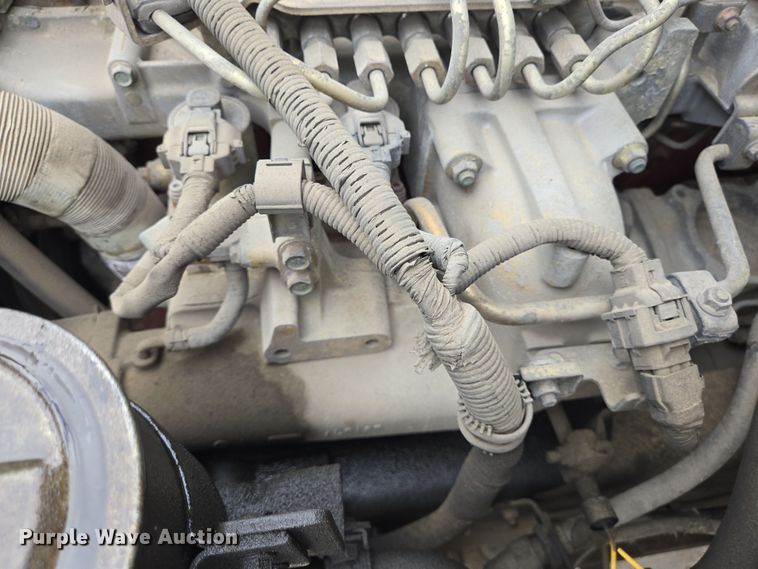 image for item DT4806 2006 Hino 268 flatbed truck