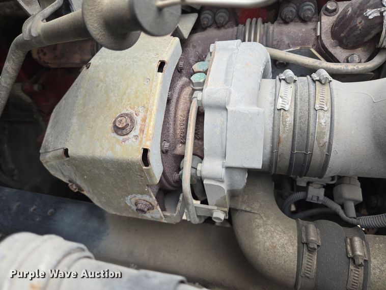 image for item DT4806 2006 Hino 268 flatbed truck