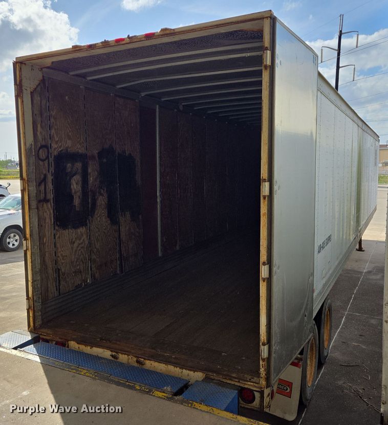 image for item DT4810 2001 Great Dane dry van trailer