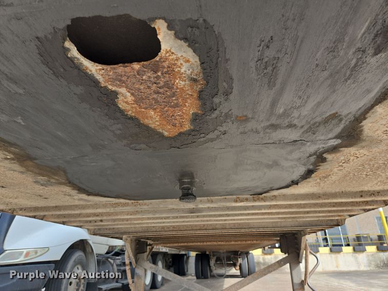 image for item DT4810 2001 Great Dane dry van trailer