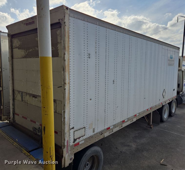 image for item DT4811 1992 Wabash DSA-102CW dry van trailer
