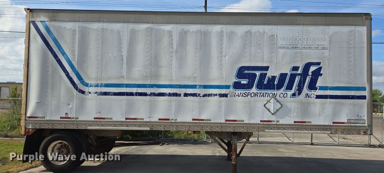 image for item DT4812 1989 Monon MA3-00-SA-28W dry van trailer