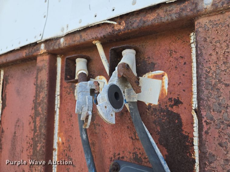 image for item DT4812 1989 Monon MA3-00-SA-28W dry van trailer