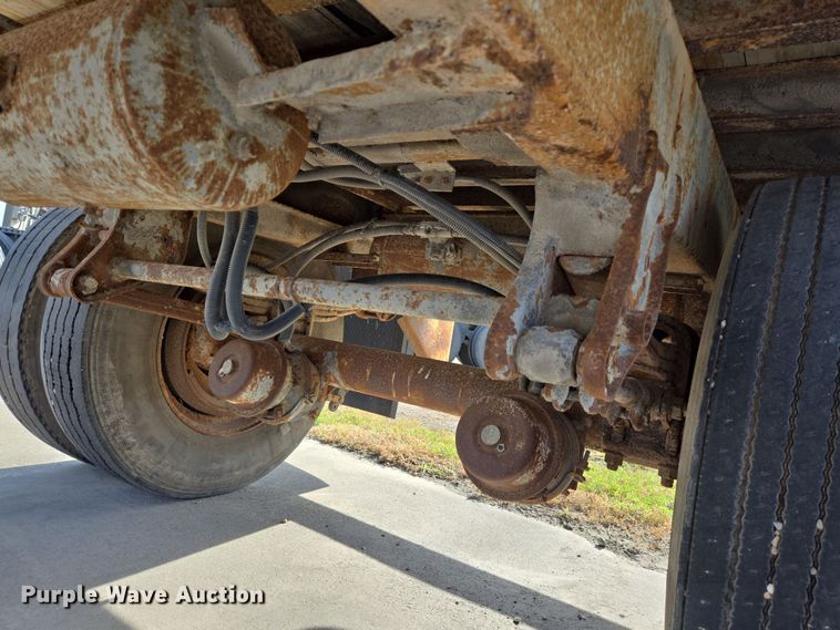 image for item DT4812 1989 Monon MA3-00-SA-28W dry van trailer