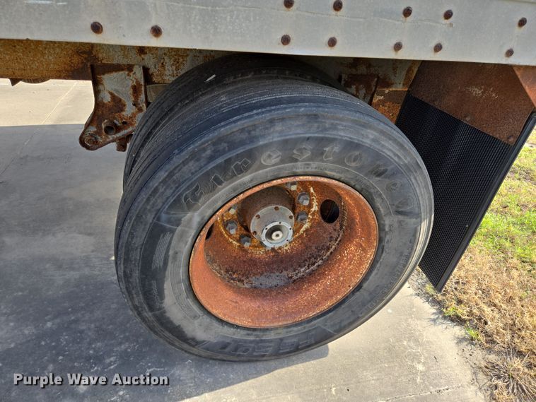 image for item DT4812 1989 Monon MA3-00-SA-28W dry van trailer