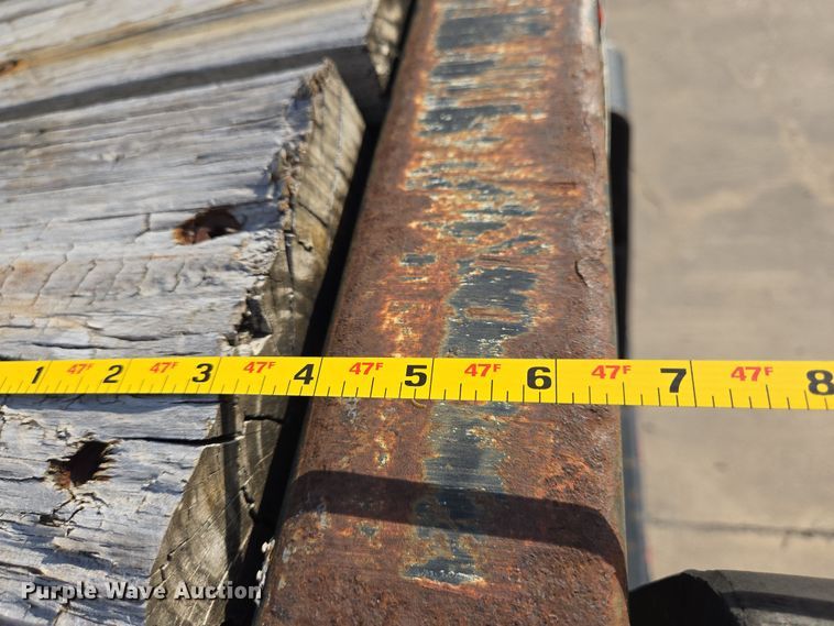 image for item DT4813 2003 Wabash flatbed trailer