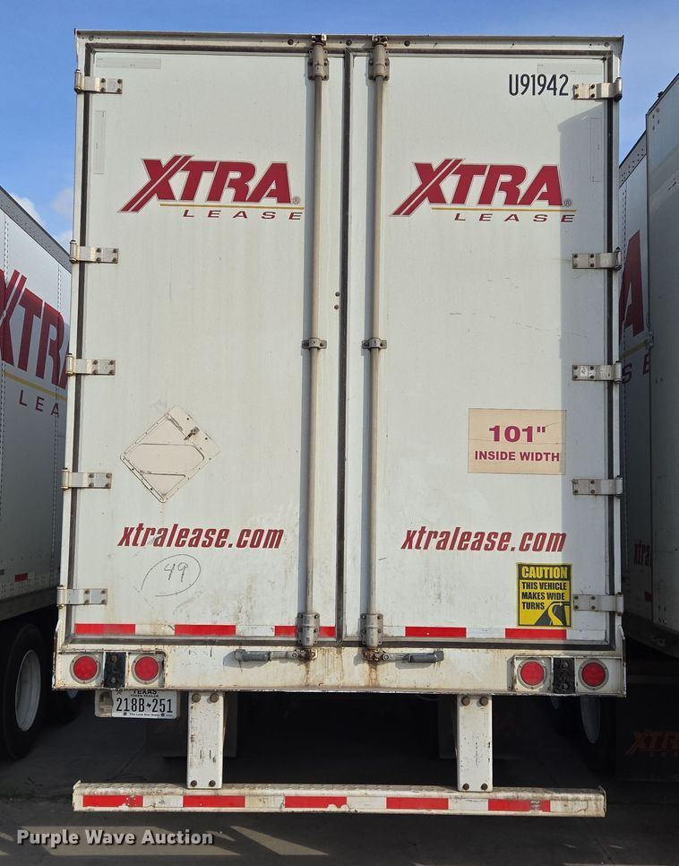 image for item DT4814 2012 Wabash dry van trailer