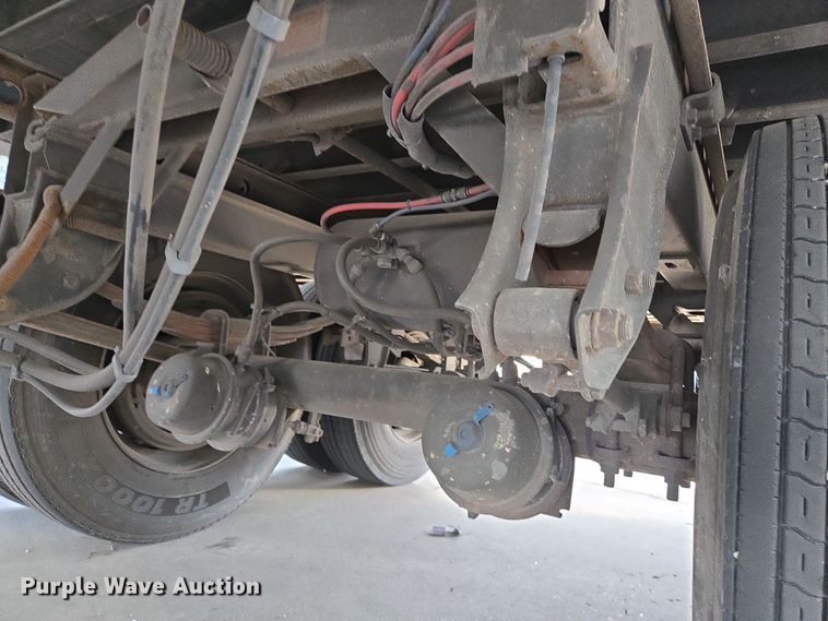 image for item DT4814 2012 Wabash dry van trailer