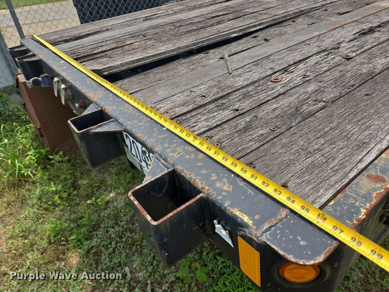image for item DT4821 2013 Fontaine HCVSF12WSA flatbed trailer