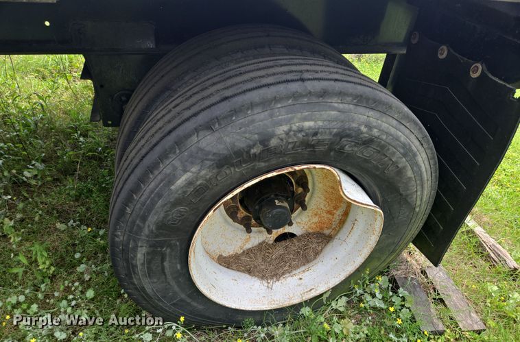 image for item DT4821 2013 Fontaine HCVSF12WSA flatbed trailer