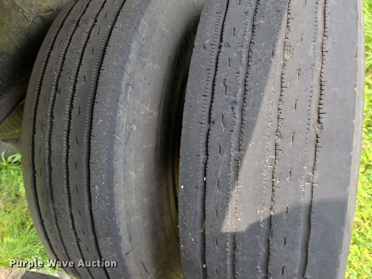 image for item DT4821 2013 Fontaine HCVSF12WSA flatbed trailer