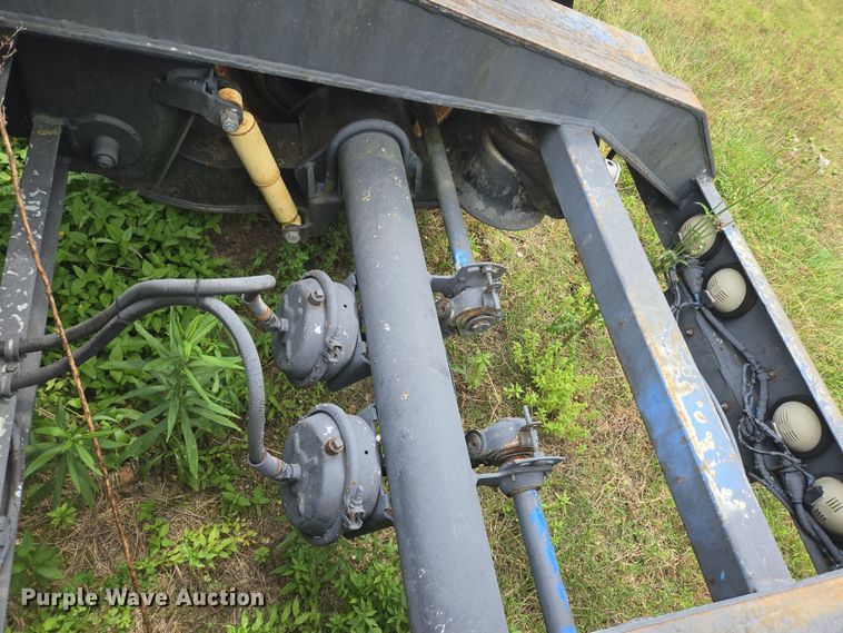 image for item DT4823 1996 Nelson S-20 jeep