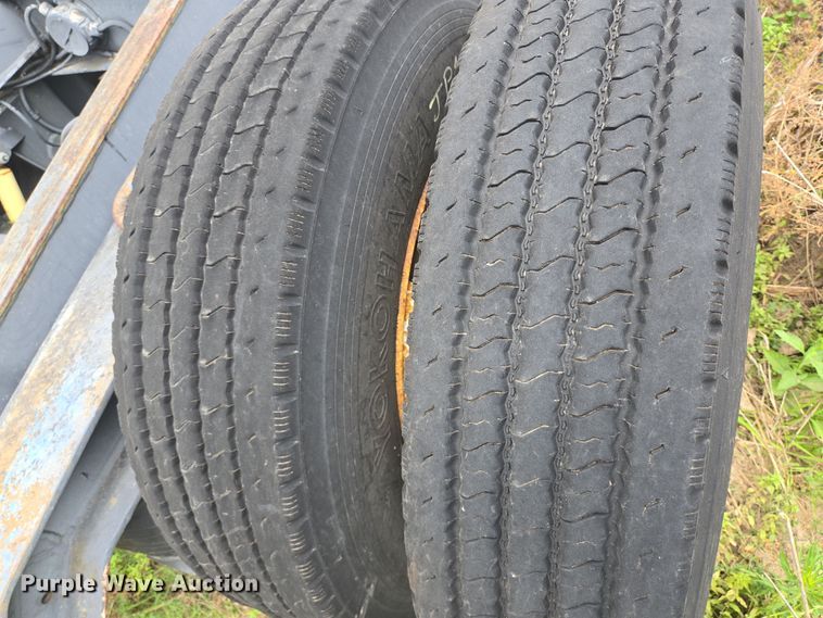 image for item DT4823 1996 Nelson S-20 jeep